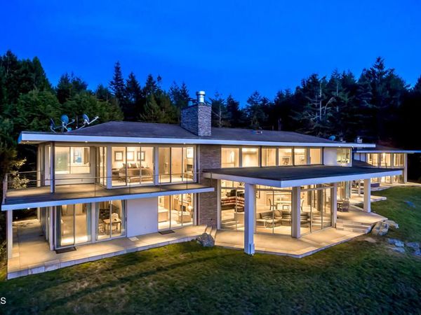 43850 Buckhorn Cove Road E, Little River, CA 95456