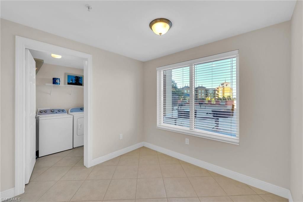 2745 1st St, Unit 405, Fort Myers, FL 33916 Photo