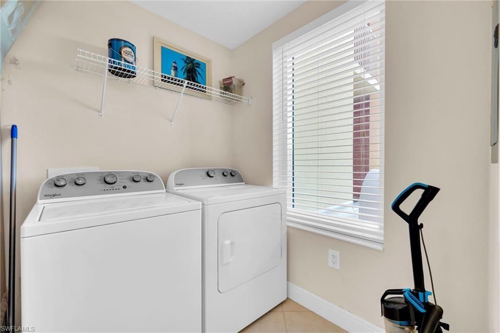 2745 1st St, Unit 405, Fort Myers, FL 33916 Photo