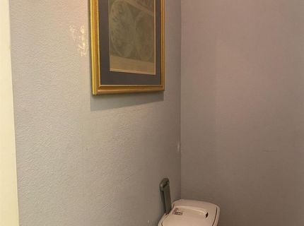 7566 Sunmore Ln, Sacramento, CA 95828 Photo