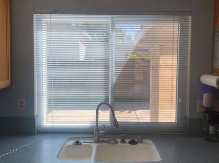 7566 Sunmore Ln, Sacramento, CA 95828 Photo