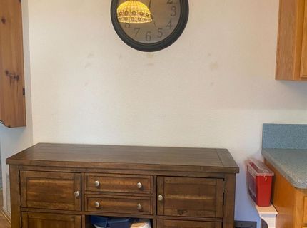 7566 Sunmore Ln, Sacramento, CA 95828 Photo