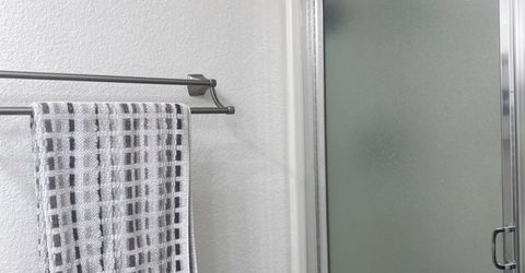 7566 Sunmore Ln, Sacramento, CA 95828 Photo