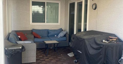 7566 Sunmore Ln, Sacramento, CA 95828 Photo