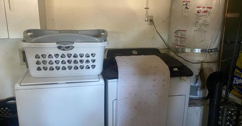 7566 Sunmore Ln, Sacramento, CA 95828 Photo