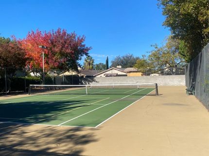 7566 Sunmore Ln, Sacramento, CA 95828 Photo