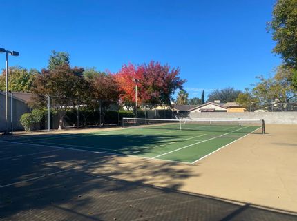 7566 Sunmore Ln, Sacramento, CA 95828 Photo