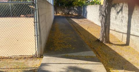 7566 Sunmore Ln, Sacramento, CA 95828 Photo