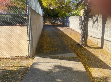 7566 Sunmore Ln, Sacramento, CA 95828 Photo