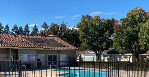 7566 Sunmore Ln, Sacramento, CA 95828 Photo