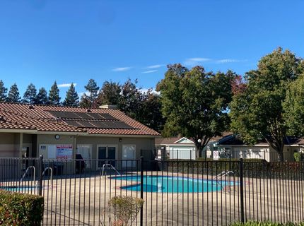 7566 Sunmore Ln, Sacramento, CA 95828 Photo