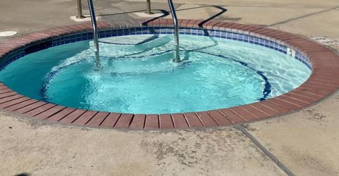 7566 Sunmore Ln, Sacramento, CA 95828 Photo