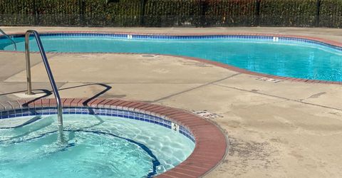 7566 Sunmore Ln, Sacramento, CA 95828 Photo