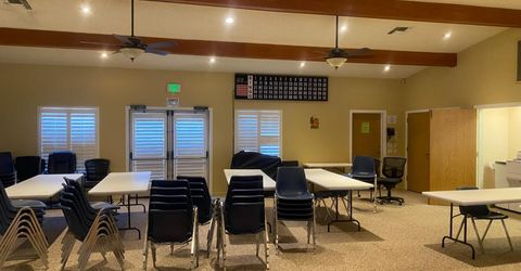 7566 Sunmore Ln, Sacramento, CA 95828 Photo