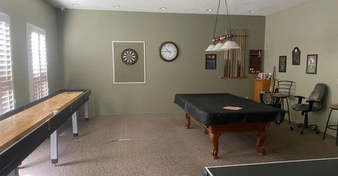 7566 Sunmore Ln, Sacramento, CA 95828 Photo