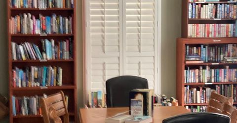 7566 Sunmore Ln, Sacramento, CA 95828 Photo