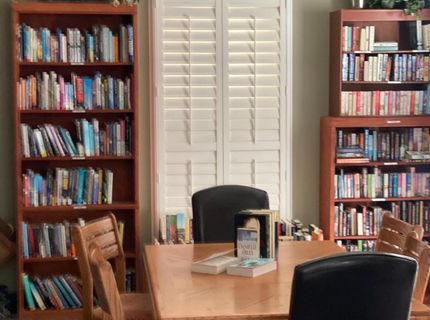 7566 Sunmore Ln, Sacramento, CA 95828 Photo