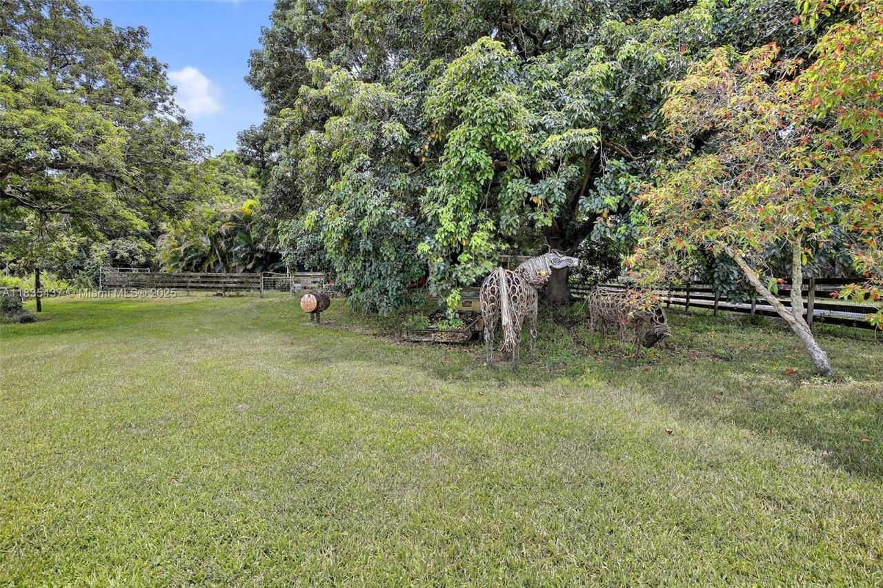 13851 SW 26th St, Davie, FL 33325 Photo