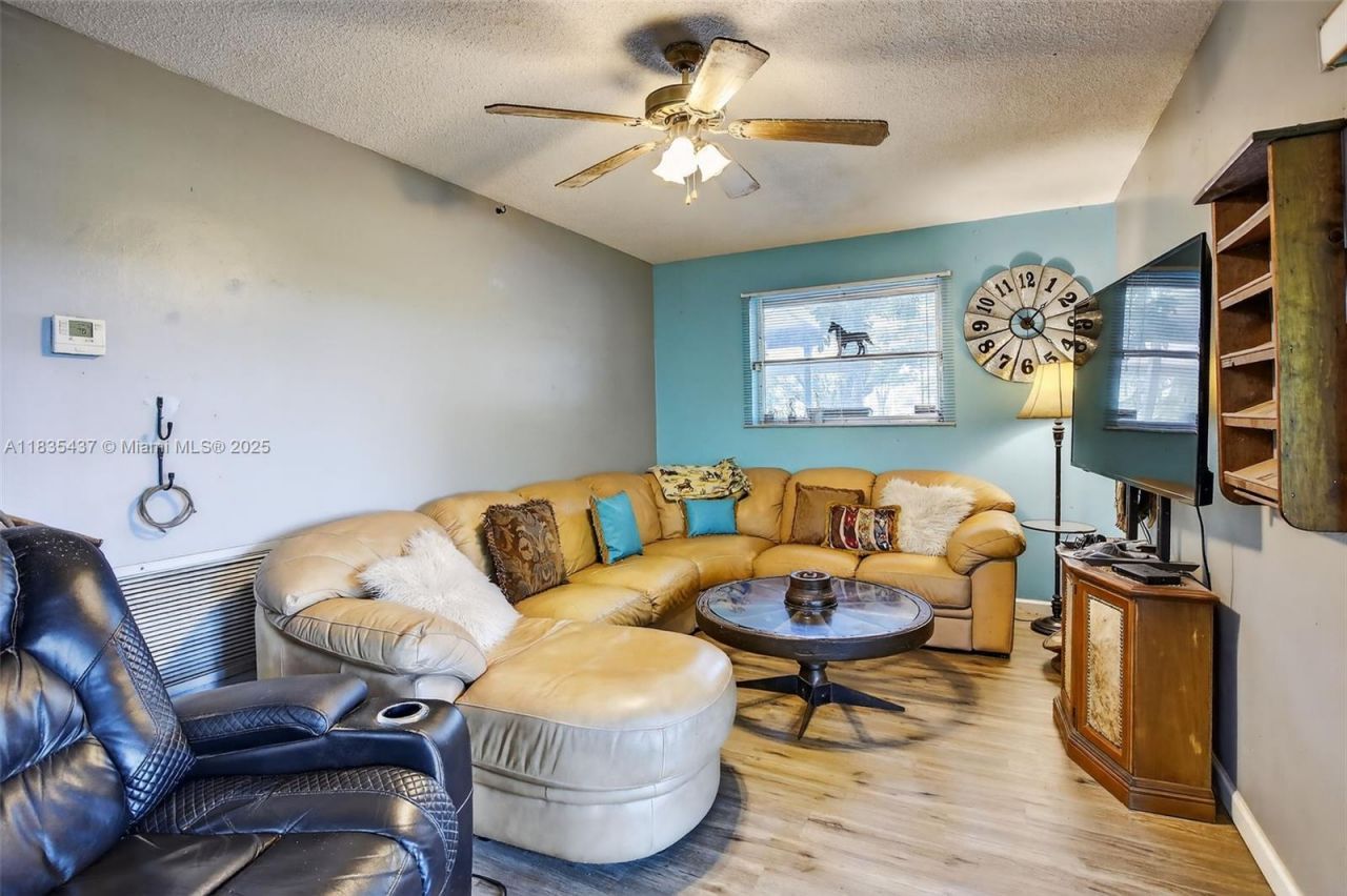 13851 SW 26th St, Davie, FL 33325 Photo