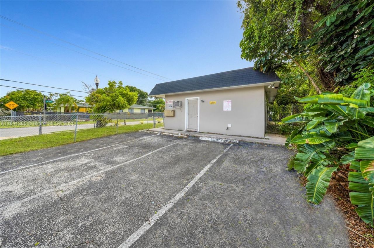 848 NW 2nd Ave, Fort Lauderdale, FL 33311 Photo