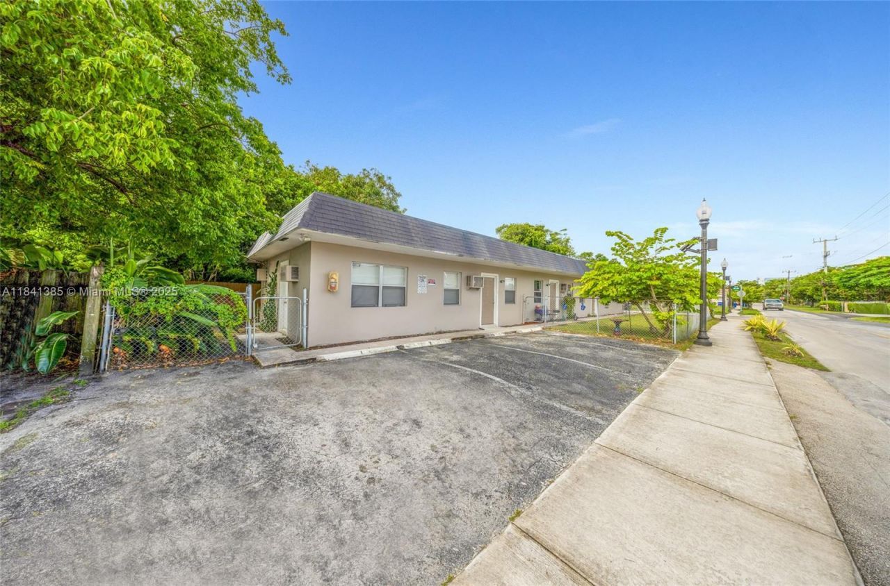848 NW 2nd Ave, Fort Lauderdale, FL 33311 Photo