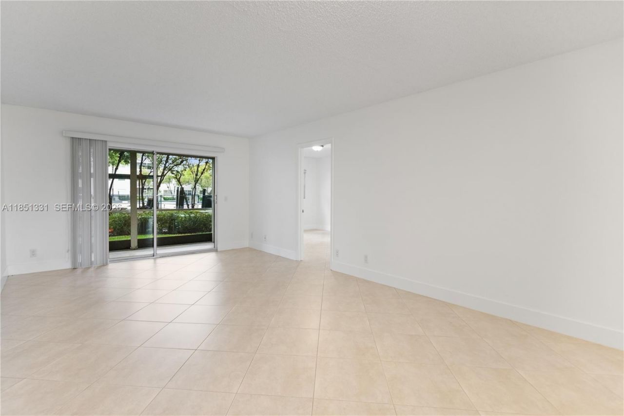 1400 SW 124th Ter, Unit 109Q, Pembroke Pines, FL 33027 Photo