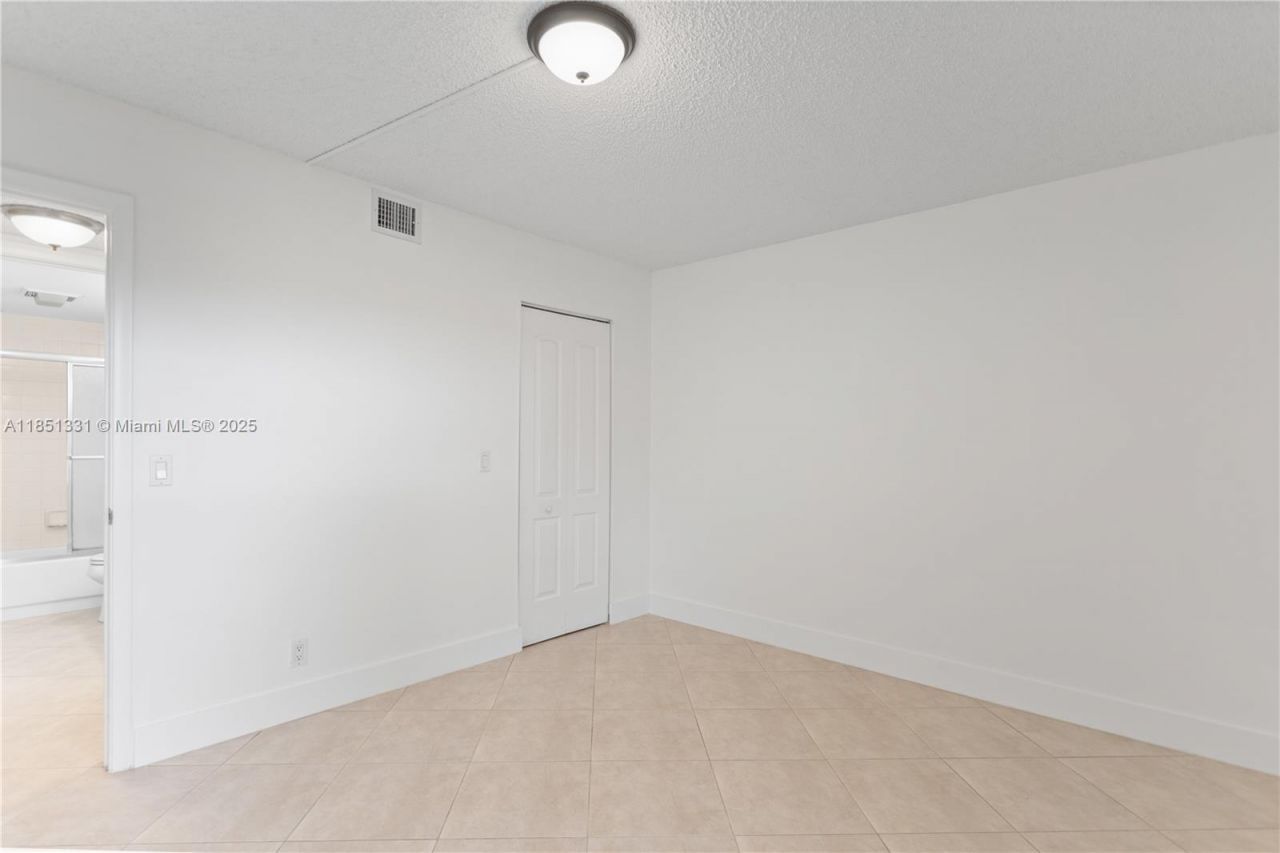 1400 SW 124th Ter, Unit 109Q, Pembroke Pines, FL 33027 Photo