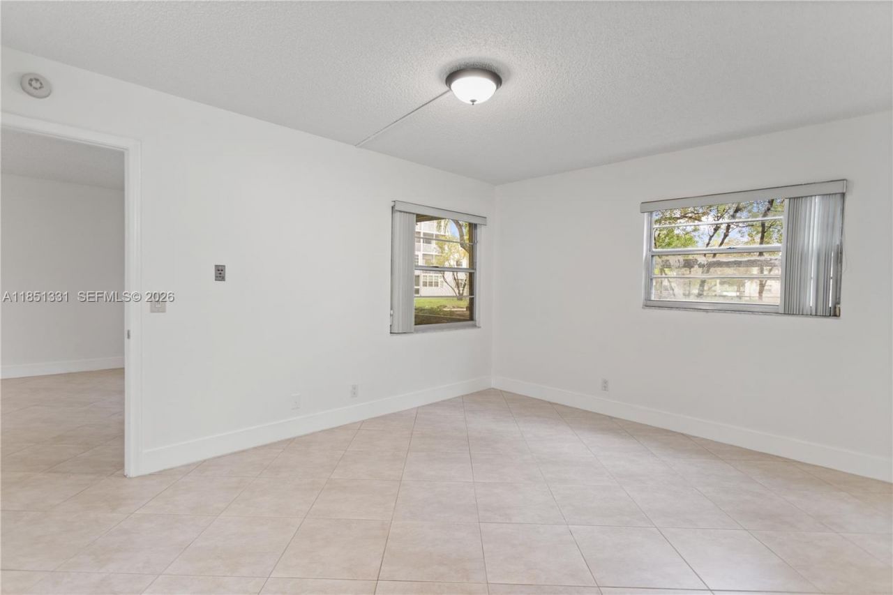 1400 SW 124th Ter, Unit 109Q, Pembroke Pines, FL 33027 Photo