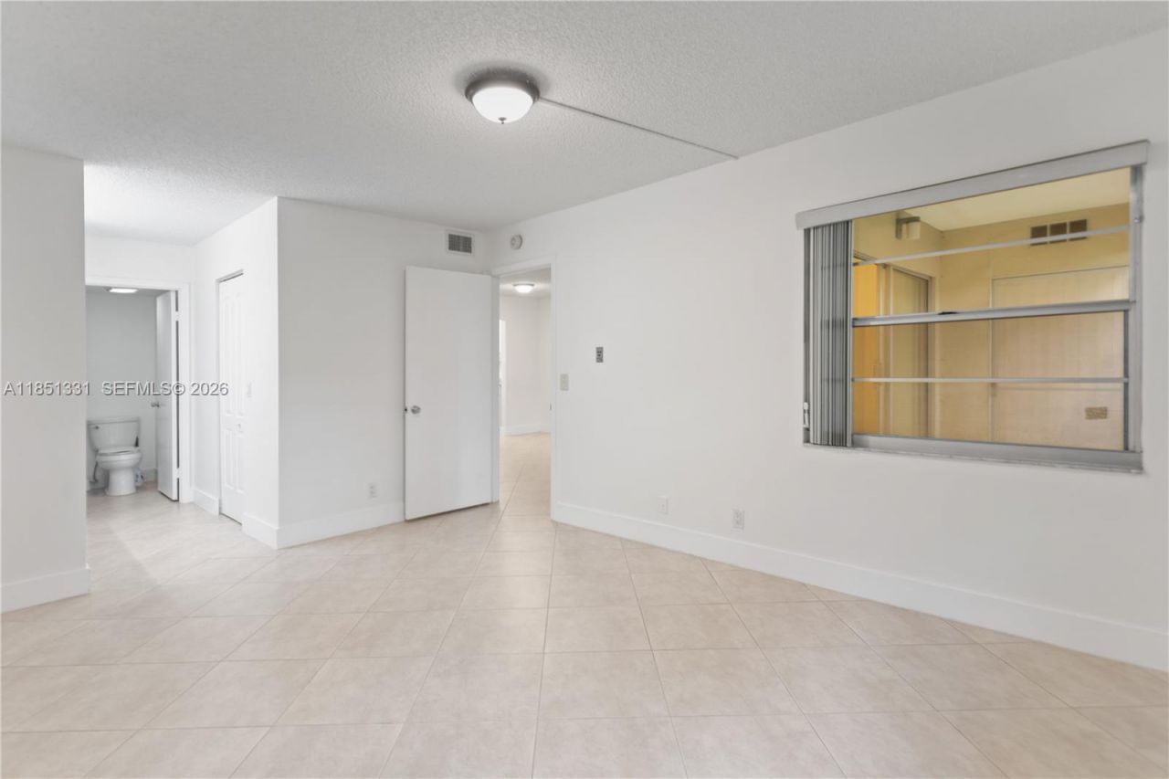 1400 SW 124th Ter, Unit 109Q, Pembroke Pines, FL 33027 Photo