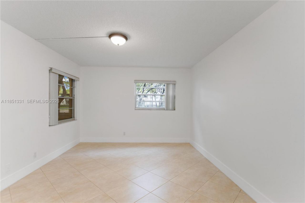 1400 SW 124th Ter, Unit 109Q, Pembroke Pines, FL 33027 Photo