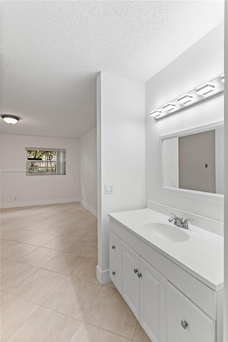 1400 SW 124th Ter, Unit 109Q, Pembroke Pines, FL 33027 Photo