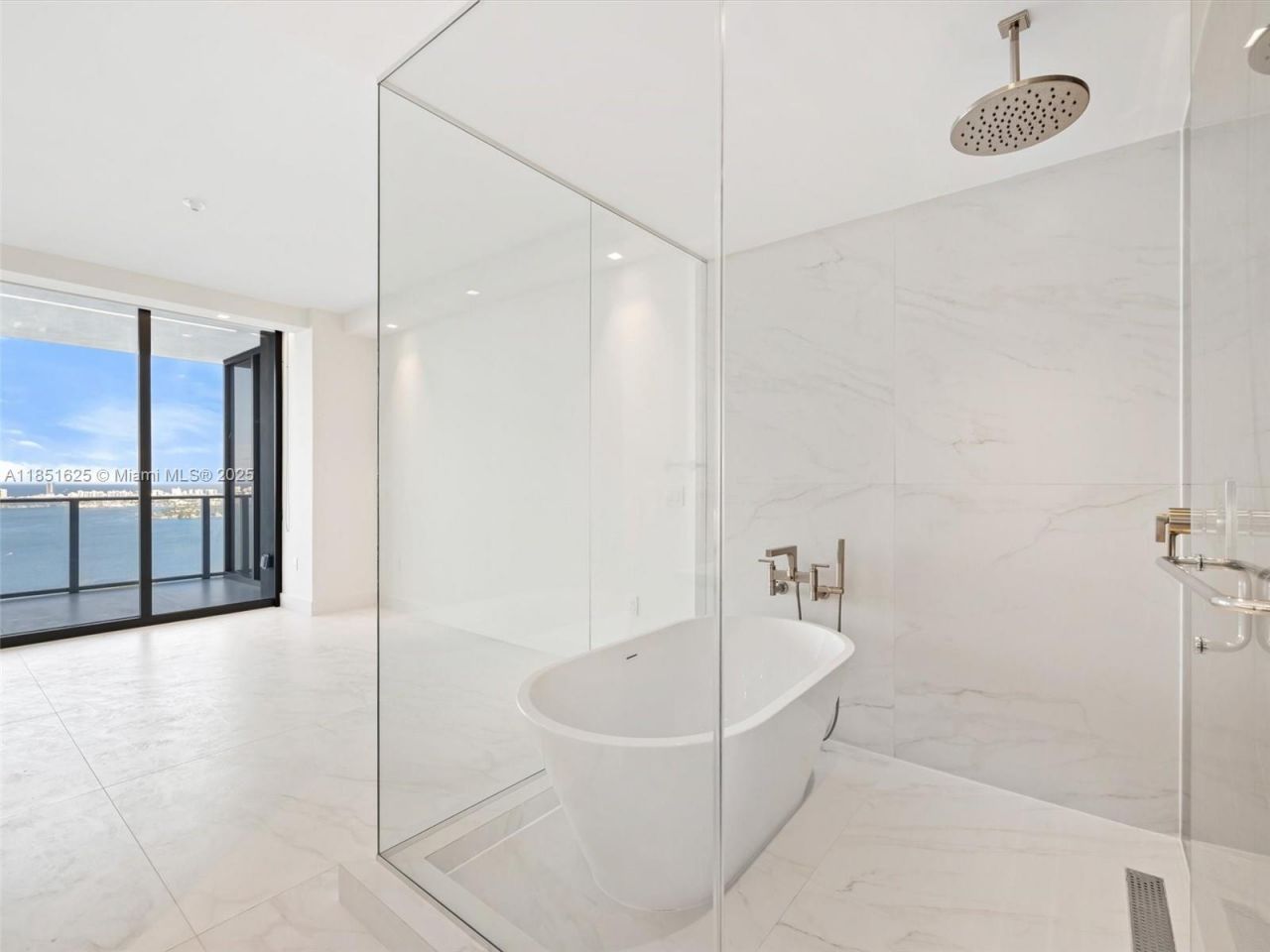 700 NE 24th St, Unit 4305, Miami, FL 33137 Photo