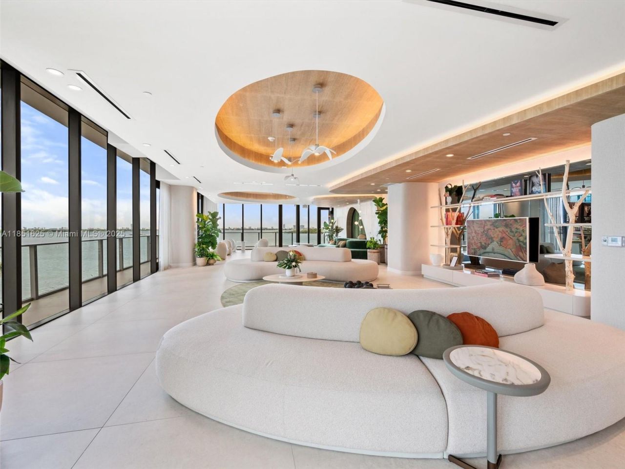 700 NE 24th St, Unit 4305, Miami, FL 33137 Photo