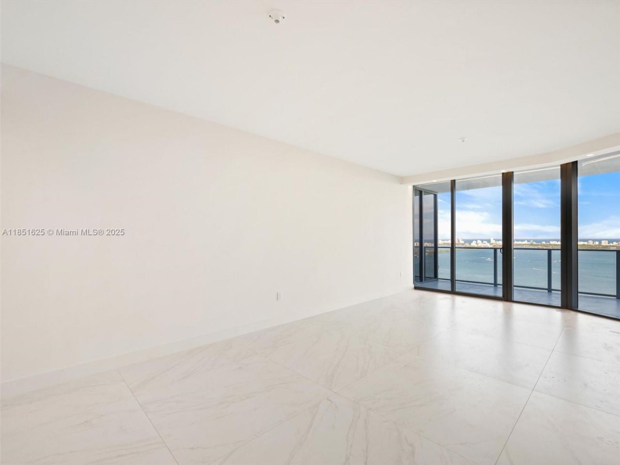 700 NE 24th St, Unit 4305, Miami, FL 33137 Photo