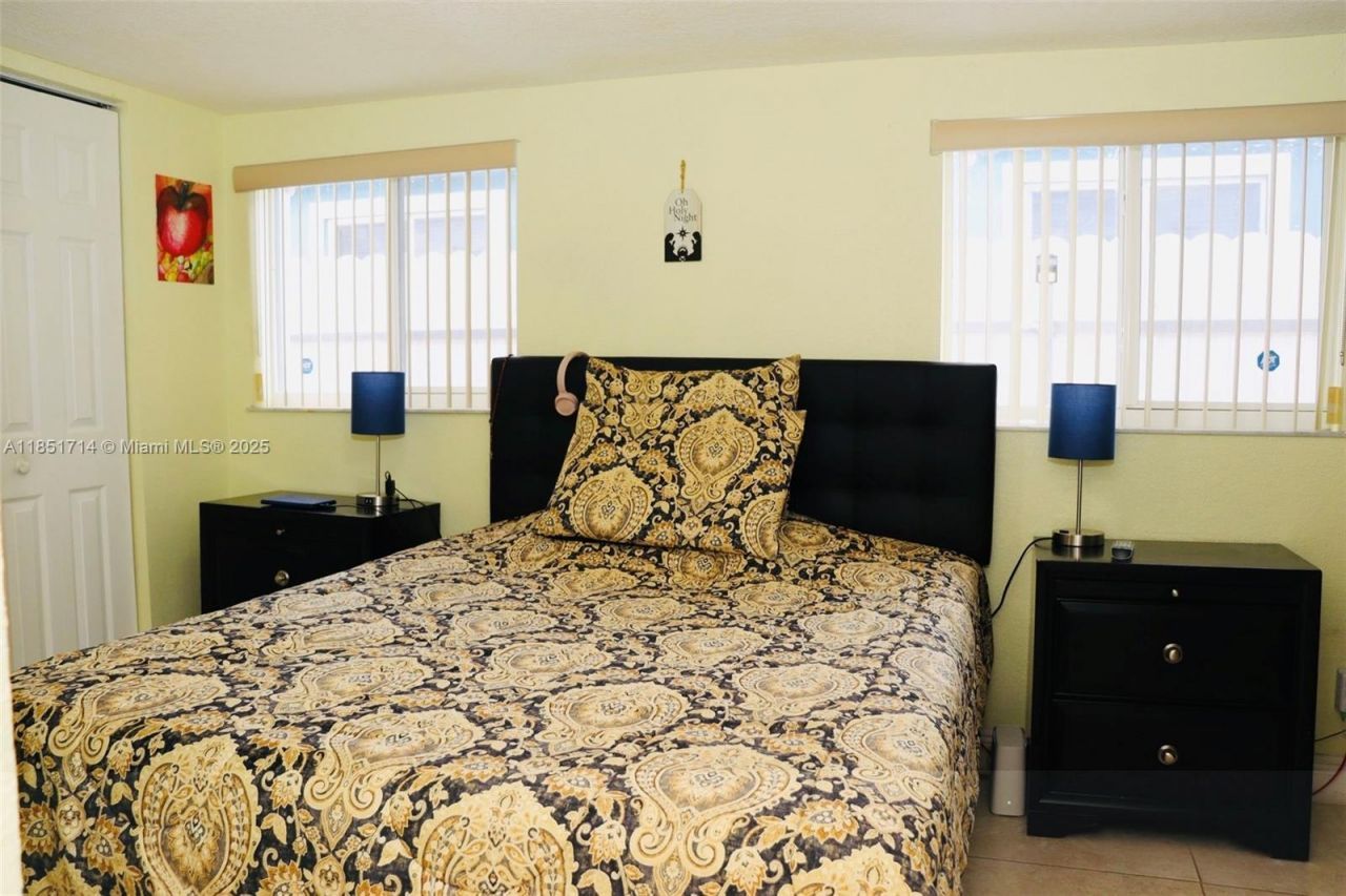 1847 W 2nd Ave, Hialeah, FL 33010 Photo