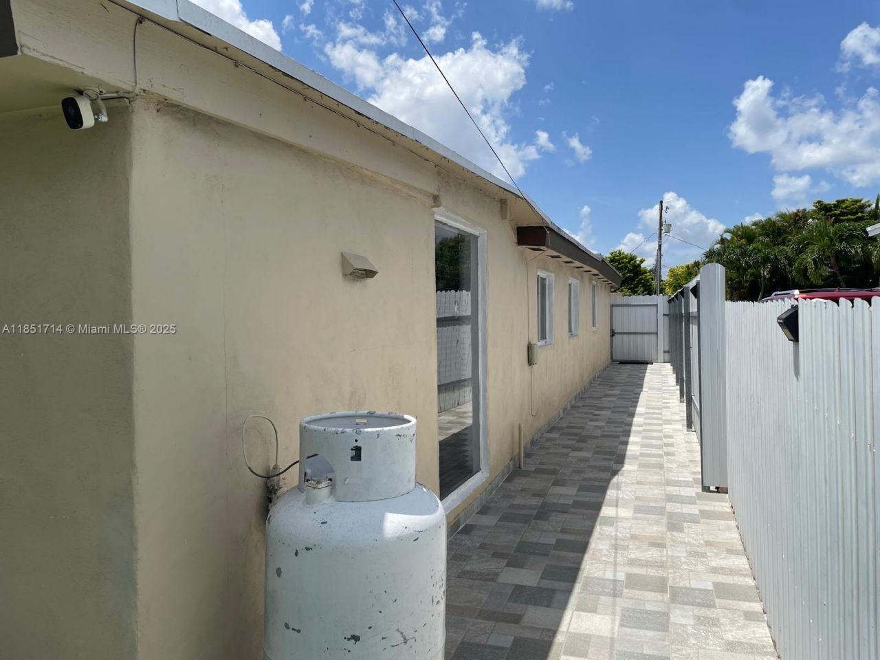 1847 W 2nd Ave, Hialeah, FL 33010 Photo