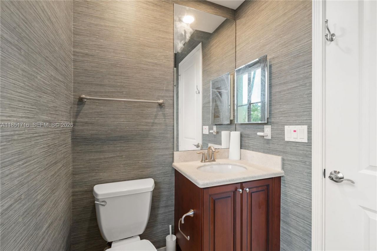 3055 NW 126th Ave, Unit 107, Sunrise, FL 33323 Photo