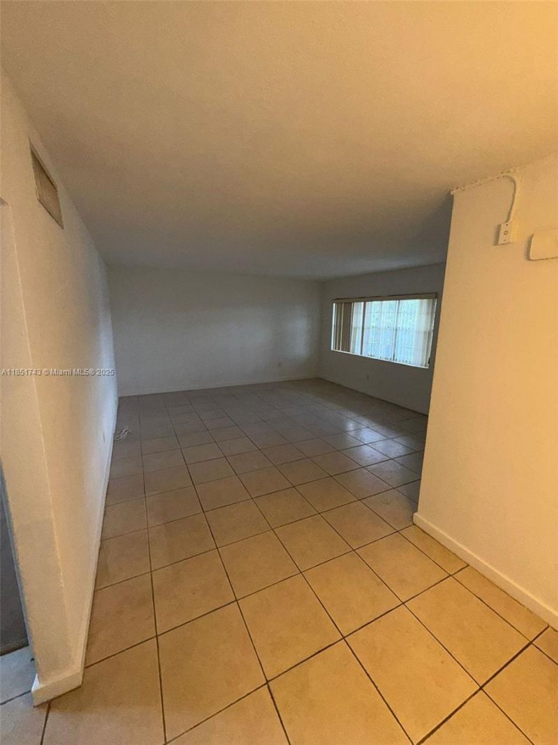 13700 NE 6th Ave, Unit 301, North Miami, FL 33161 Photo