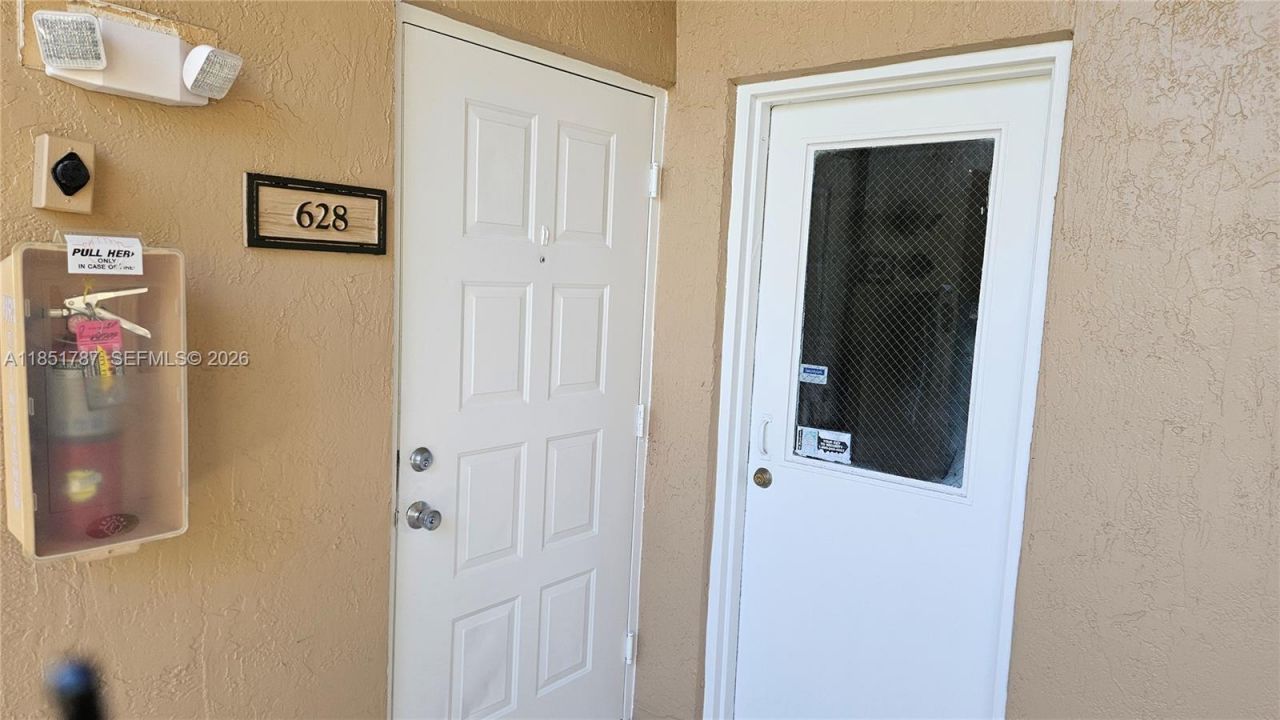 9877 Westview Dr, Unit 628, Coral Springs, FL 33076 Photo