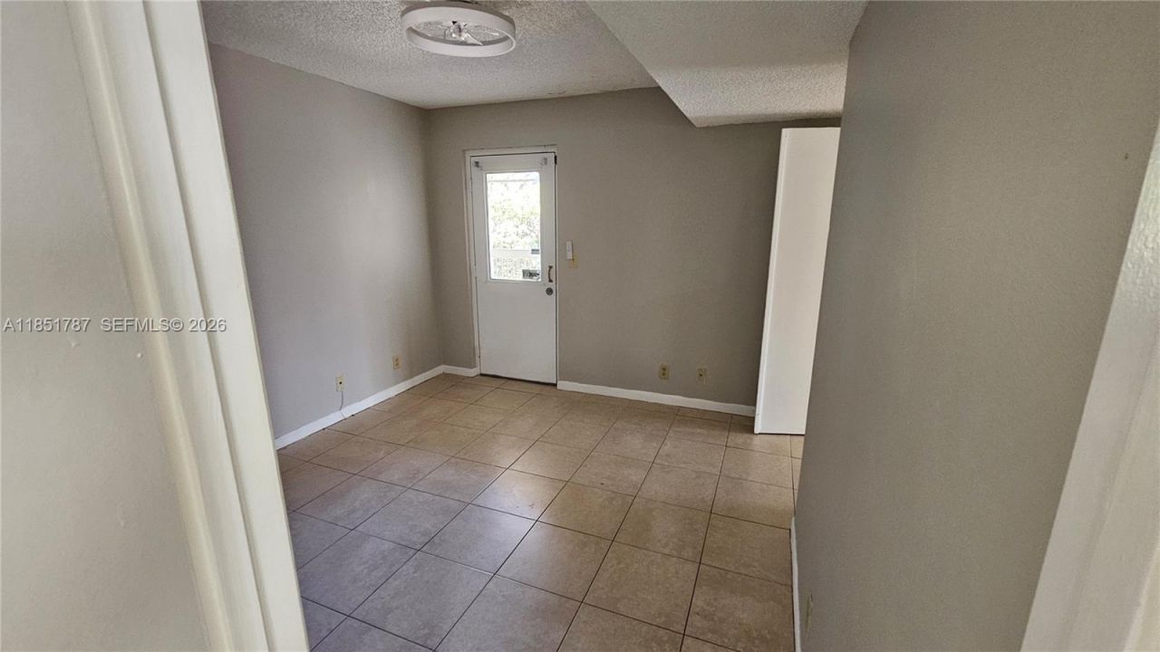 9877 Westview Dr, Unit 628, Coral Springs, FL 33076 Photo