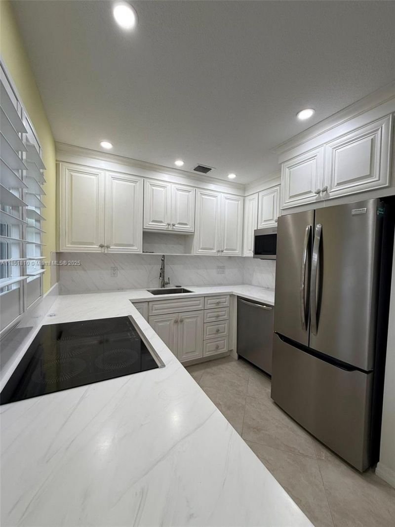 2929 SE Ocean Blvd, Unit 143-10, Stuart, FL 34996 Photo