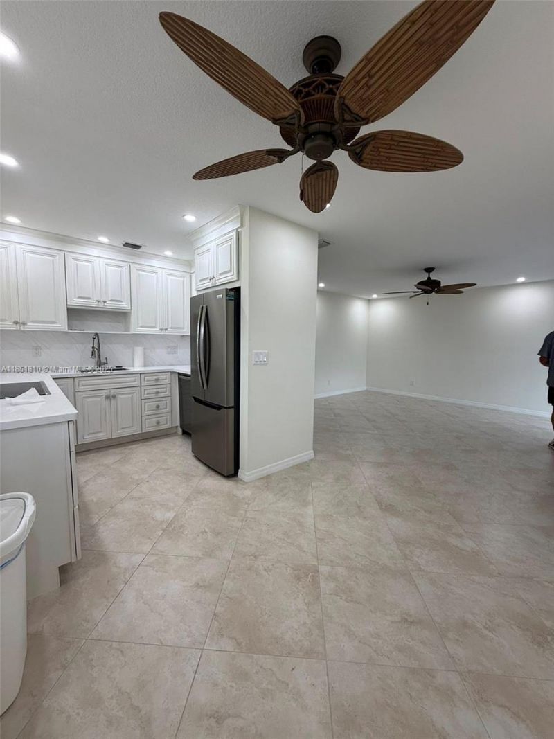 2929 SE Ocean Blvd, Unit 143-10, Stuart, FL 34996 Photo