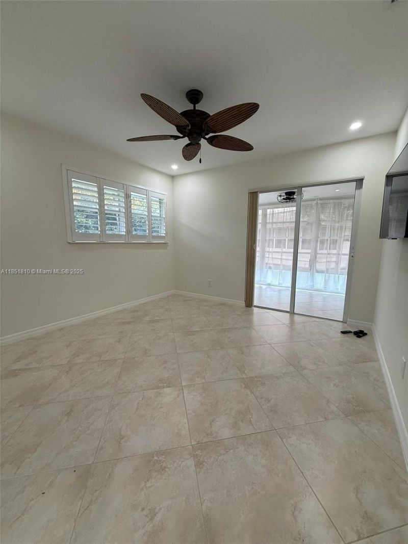 2929 SE Ocean Blvd, Unit 143-10, Stuart, FL 34996 Photo