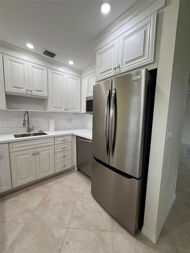 2929 SE Ocean Blvd, Unit 143-10, Stuart, FL 34996 Photo