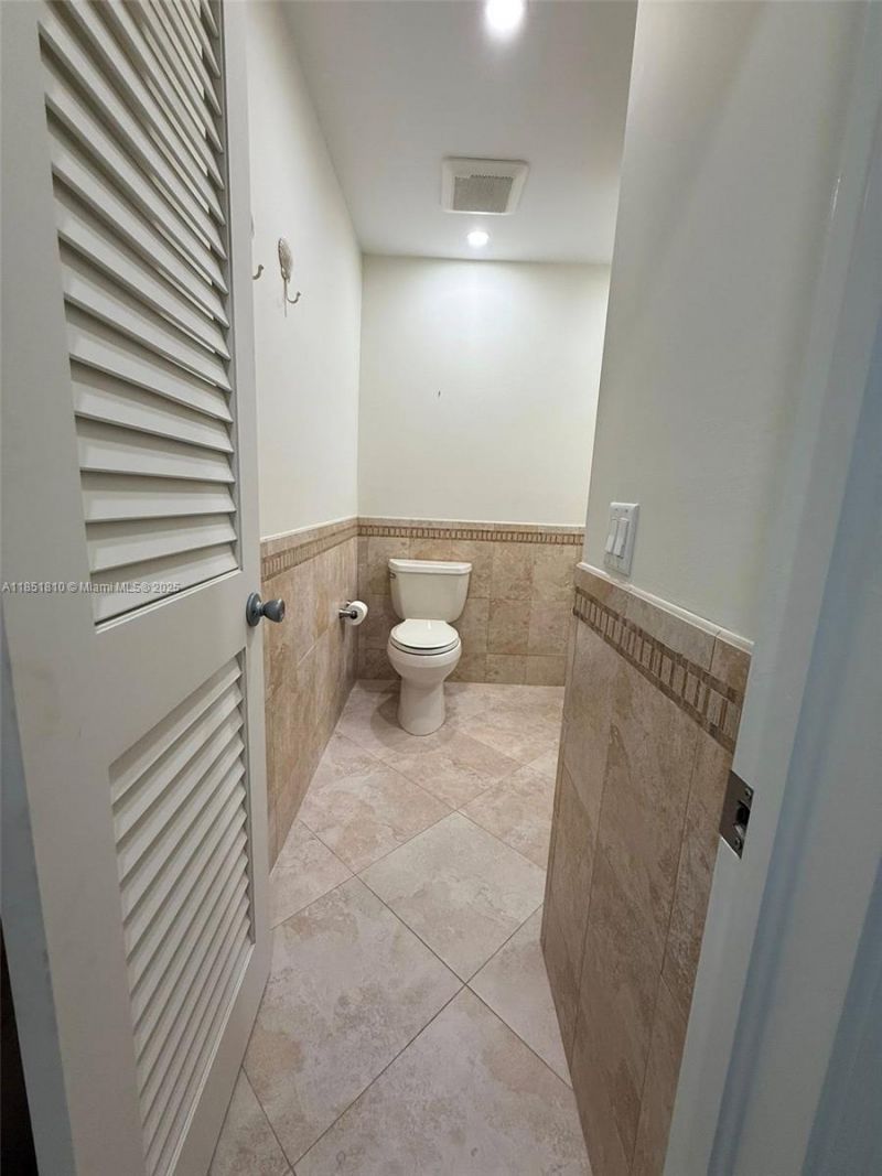 2929 SE Ocean Blvd, Unit 143-10, Stuart, FL 34996 Photo
