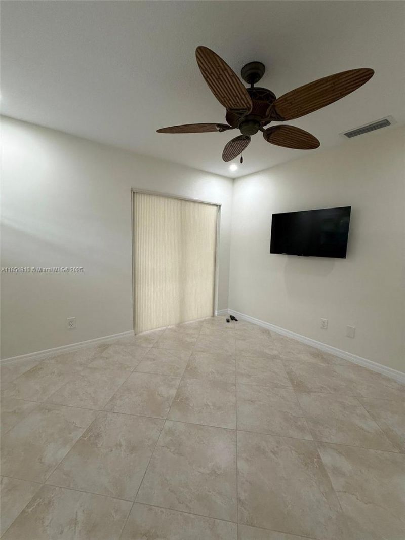 2929 SE Ocean Blvd, Unit 143-10, Stuart, FL 34996 Photo
