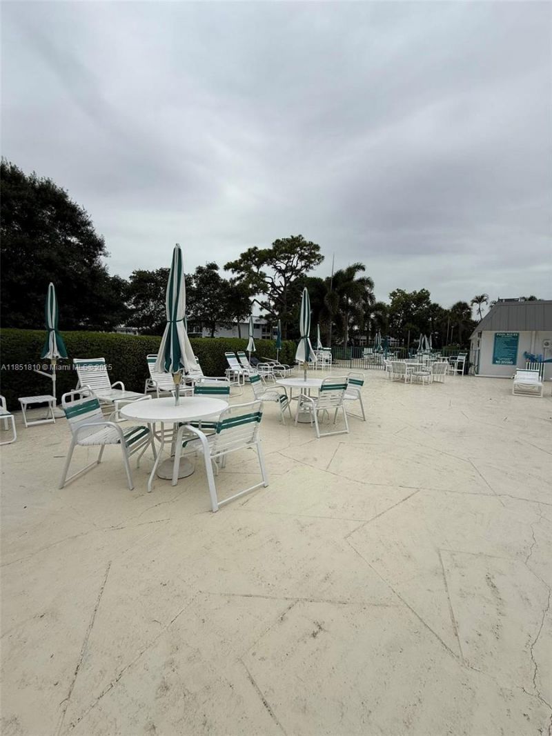 2929 SE Ocean Blvd, Unit 143-10, Stuart, FL 34996 Photo