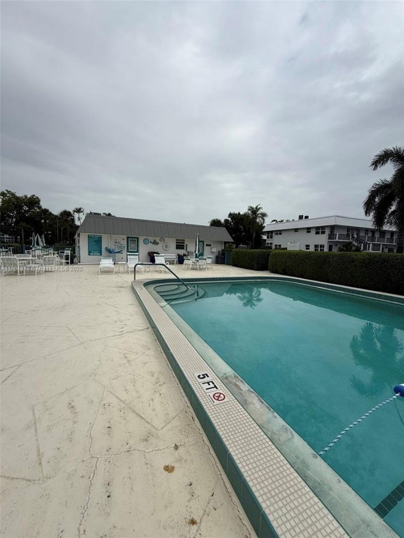2929 SE Ocean Blvd, Unit 143-10, Stuart, FL 34996 Photo