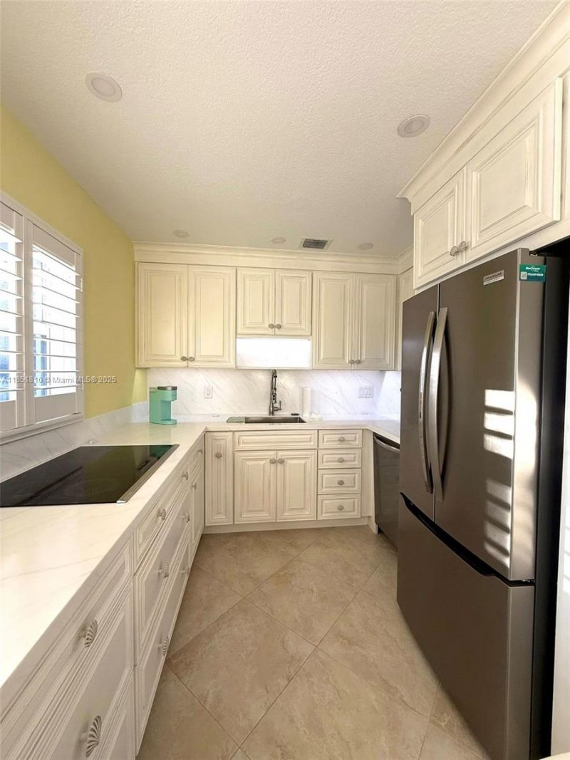 2929 SE Ocean Blvd, Unit 143-10, Stuart, FL 34996 Photo