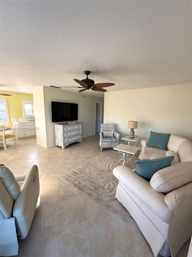 2929 SE Ocean Blvd, Unit 143-10, Stuart, FL 34996 Photo